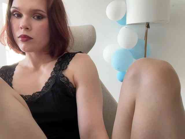 StacyLuxxe webcam