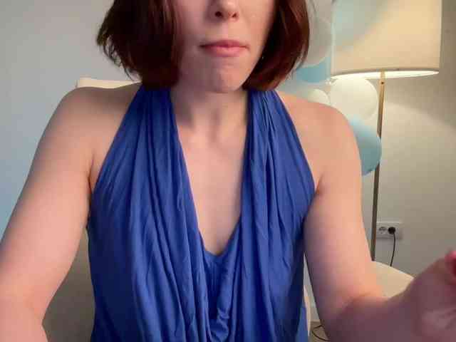 StacyLuxxe webcam