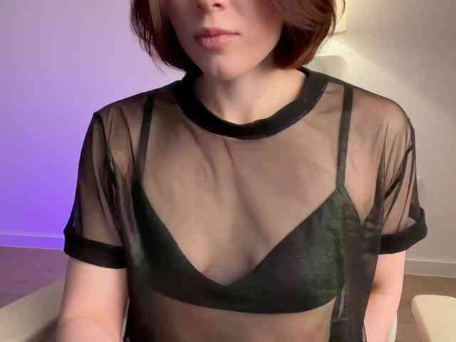 StacyLuxxe webcam