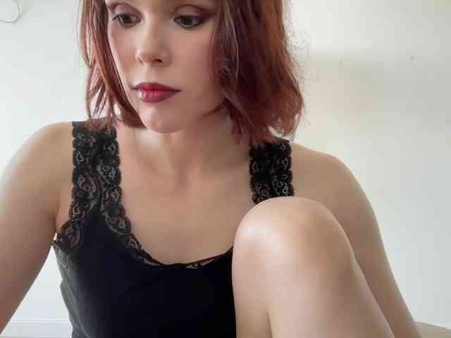 StacyLuxxe webcam