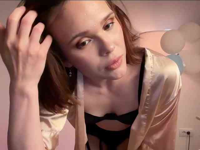 StacyLuxxe webcam