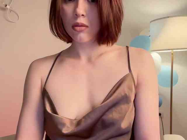 StacyLuxxe webcam