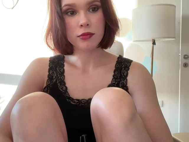 StacyLuxxe webcam