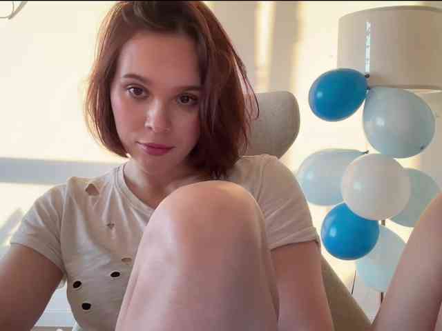 StacyLuxxe webcam