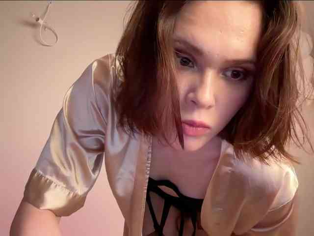 StacyLuxxe webcam