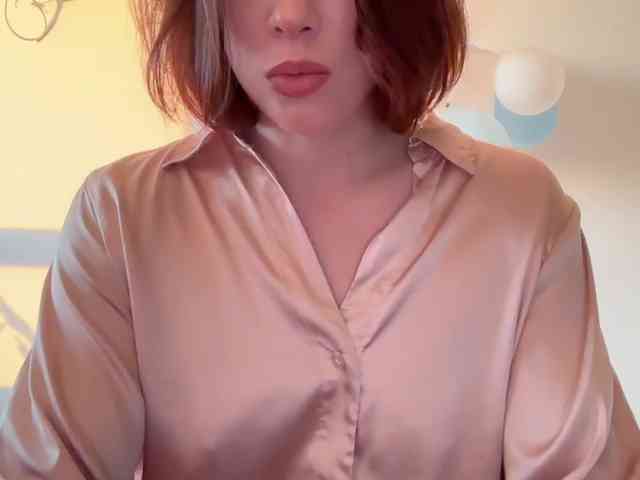 StacyLuxxe webcam