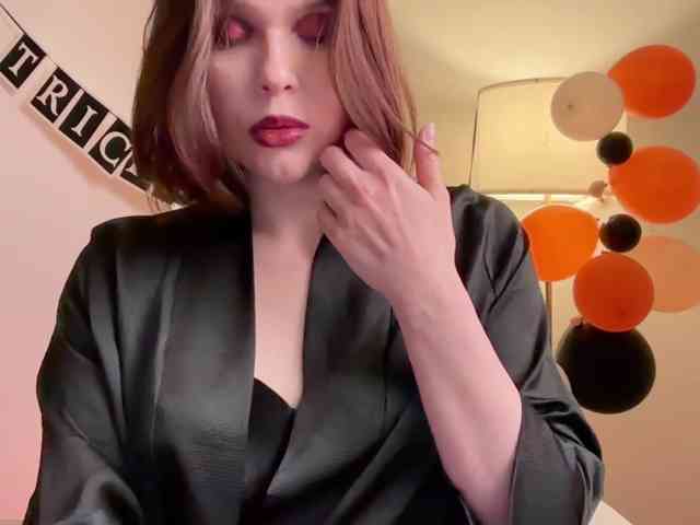 StacyLuxxe webcam