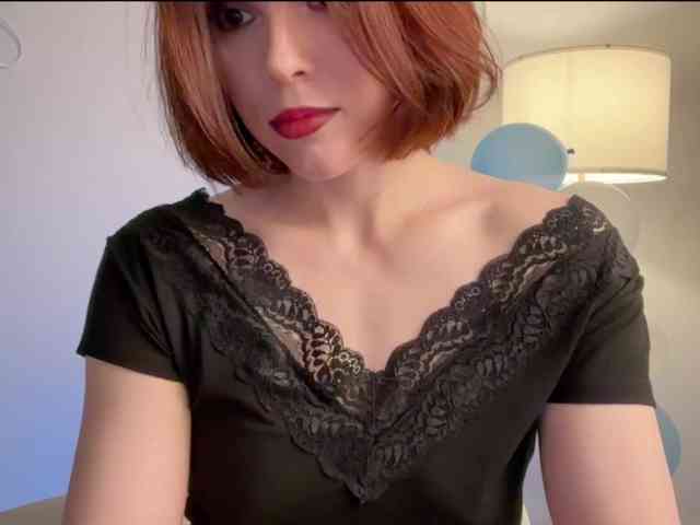 StacyLuxxe webcam