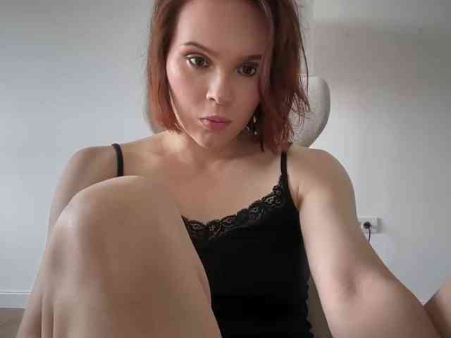 StacyLuxxe webcam