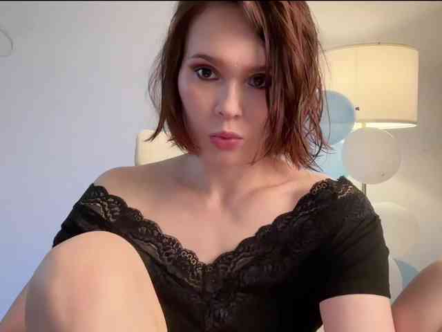 StacyLuxxe webcam
