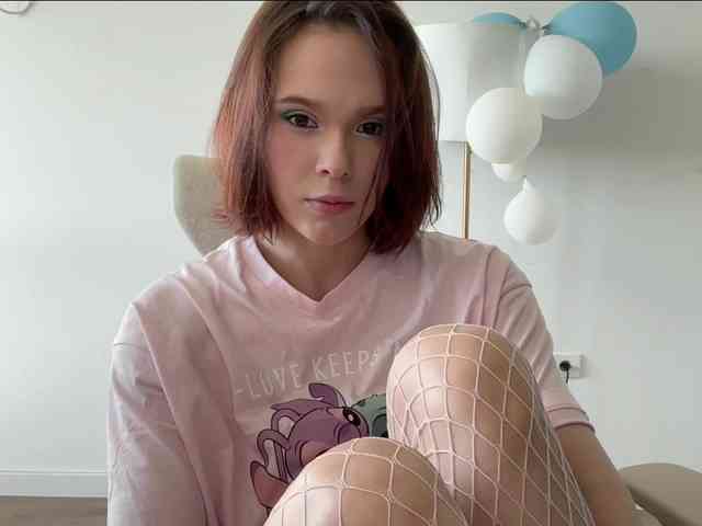 StacyLuxxe webcam