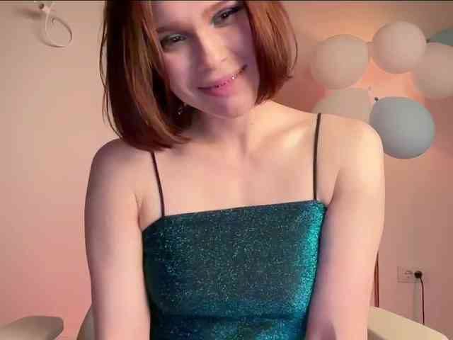 StacyLuxxe webcam