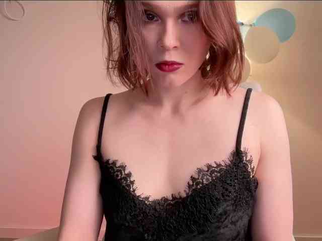 StacyLuxxe webcam