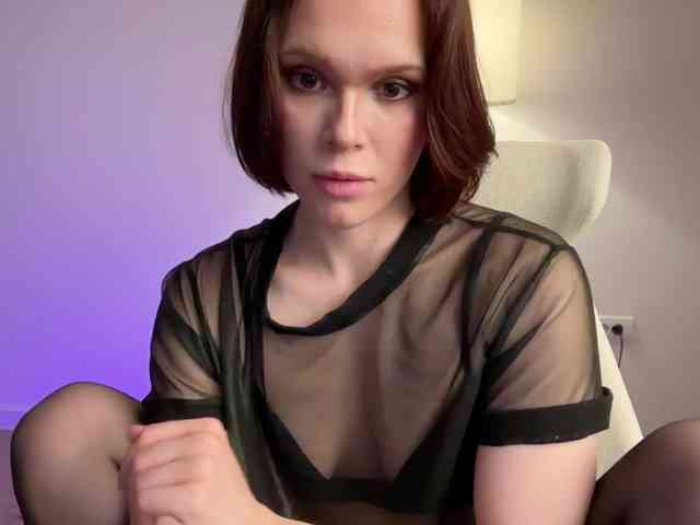 StacyLuxxe webcam