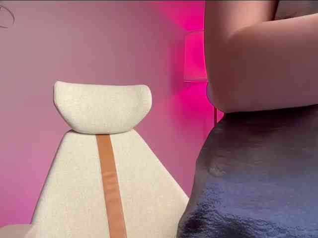 StacyLuxxe webcam