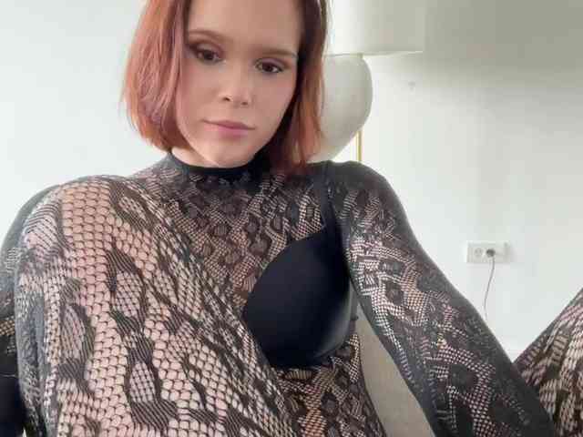 StacyLuxxe webcam