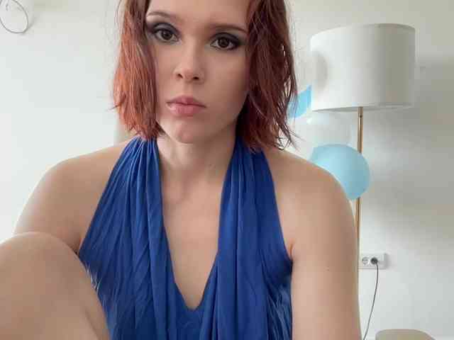 StacyLuxxe webcam