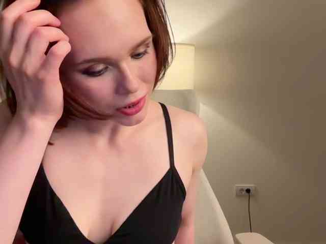 StacyLuxxe webcam