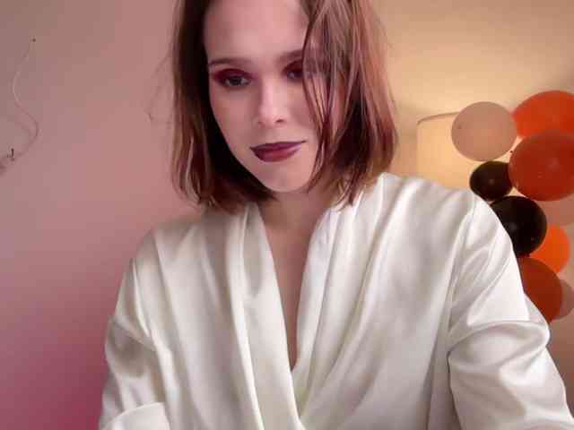 StacyLuxxe webcam