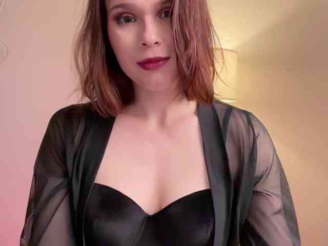 StacyLuxxe webcam