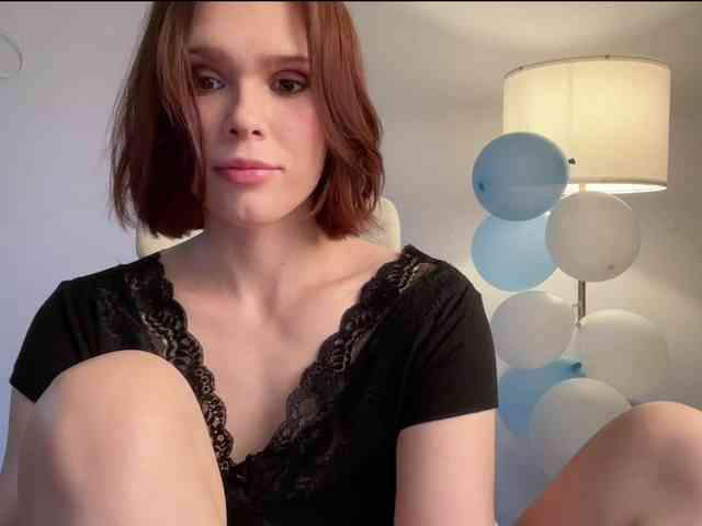 StacyLuxxe webcam