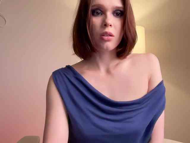 StacyLuxxe webcam