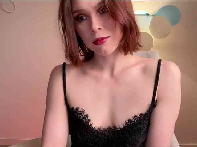 StacyLuxxe webcam