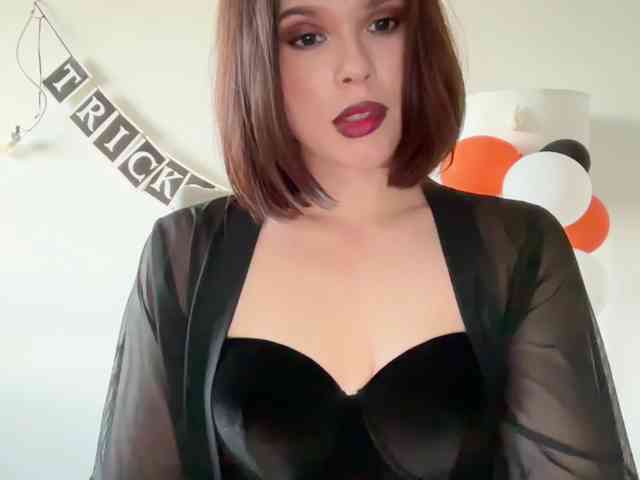Model: StacyLuxxe