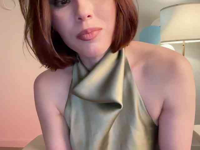StacyLuxxe webcam