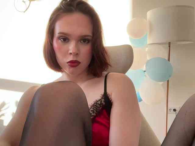 StacyLuxxe webcam