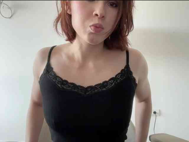 StacyLuxxe webcam