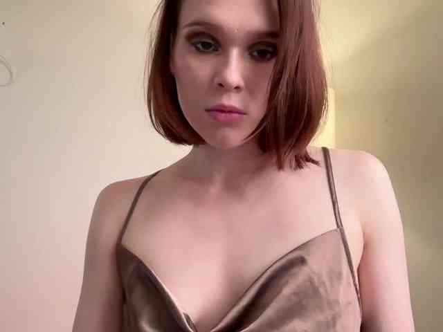 StacyLuxxe webcam