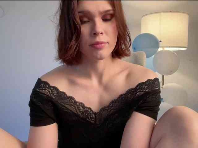 StacyLuxxe webcam
