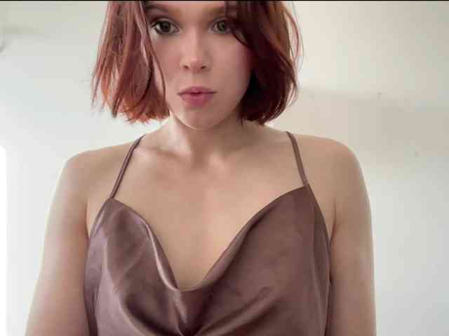 StacyLuxxe webcam