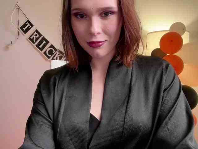 StacyLuxxe webcam