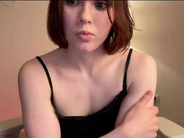 StacyLuxxe webcam
