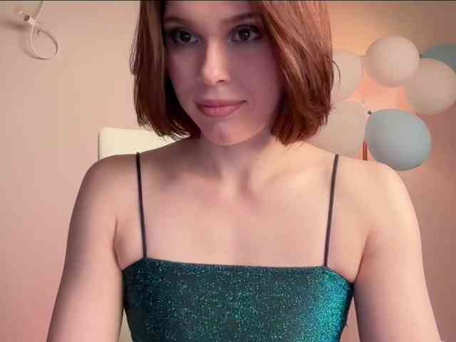 StacyLuxxe webcam