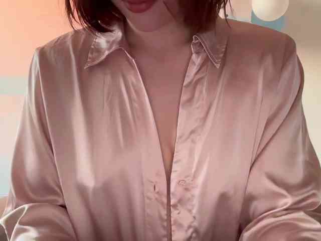 StacyLuxxe webcam