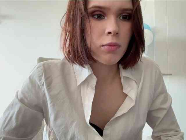 StacyLuxxe webcam