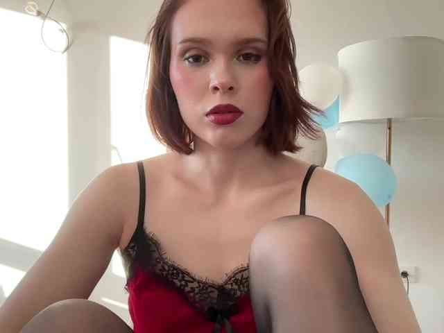 StacyLuxxe webcam