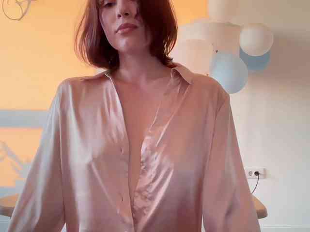 StacyLuxxe webcam