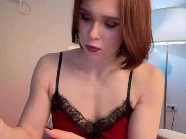 StacyLuxxe webcam
