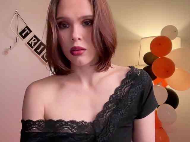 StacyLuxxe webcam