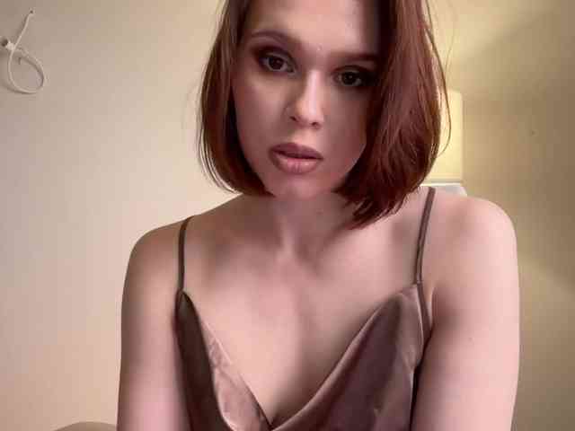 StacyLuxxe webcam