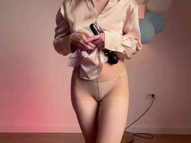 StacyLuxxe webcam