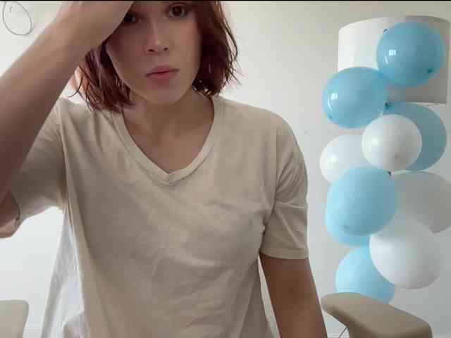 StacyLuxxe webcam
