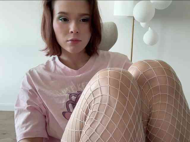 StacyLuxxe webcam