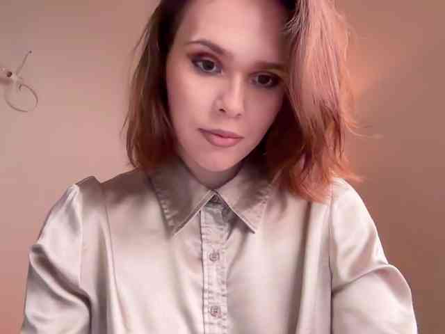 StacyLuxxe webcam