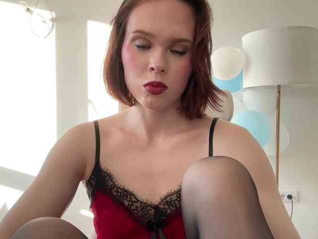 StacyLuxxe webcam