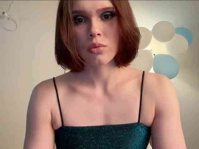 StacyLuxxe webcam